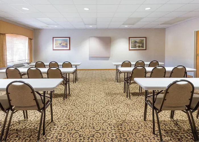 Wingate By Wyndham 3* Joliet