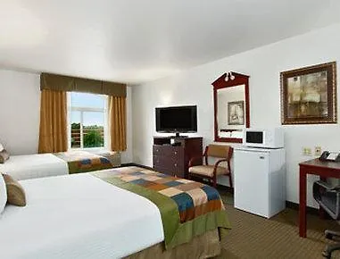 Wingate By Wyndham 3*