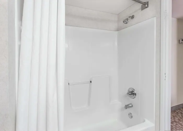 Wingate By Wyndham Hotel Joliet